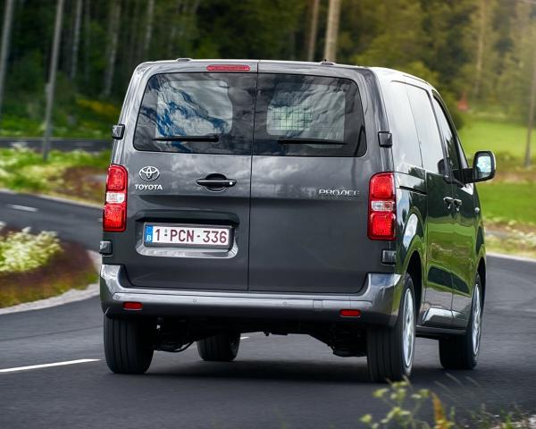 Фото Toyota ProAce II Фургон L1