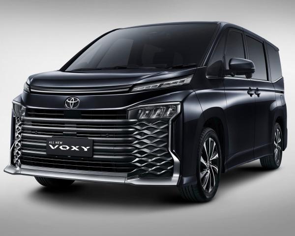 Фото Toyota Voxy IV (R90) Минивэн