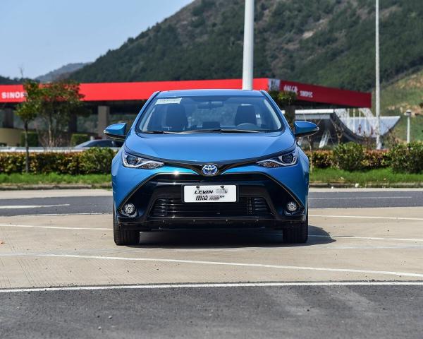 Фото Toyota Levin XI (E170) Седан Hybrid