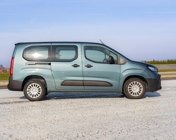 Фото Toyota ProAce City I Рестайлинг Компактвэн Verso L2