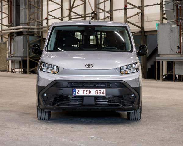 Фото Toyota ProAce City I Рестайлинг Фургон L2