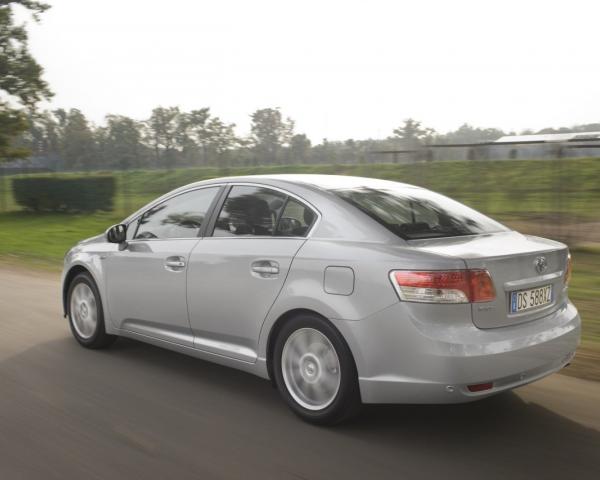 Фото Toyota Avensis III Седан