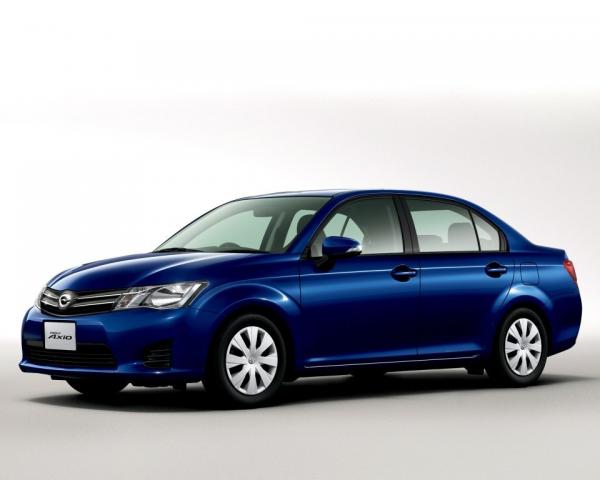 Фото Toyota Corolla XI (E160, E170) Седан Axio