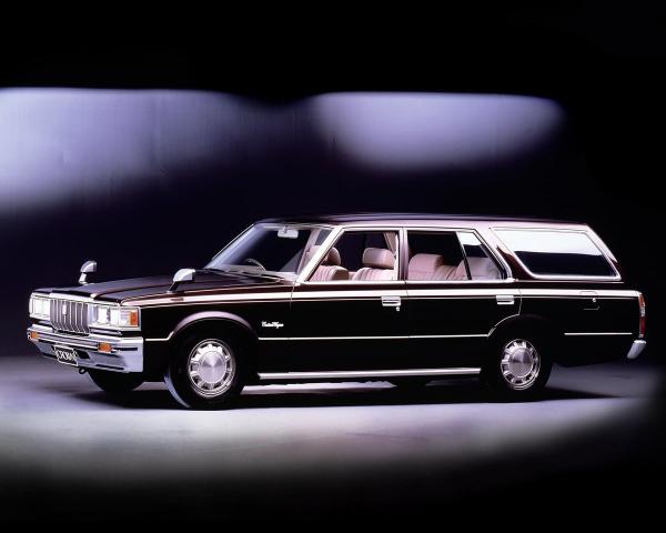 Фото Toyota Crown VI (S110) Универсал 5 дв.