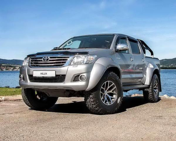 Фото Toyota Hilux VII Рестайлинг Пикап Двойная кабина Arctic Trucks