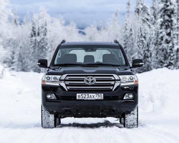 Фото Toyota Land Cruiser 200 Series Рестайлинг 2 Внедорожник 5 дв.