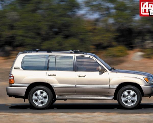 Фото Toyota Land Cruiser 100 Series Рестайлинг 2 Внедорожник 5 дв.