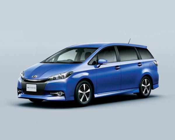 Фото Toyota Wish II Рестайлинг Минивэн