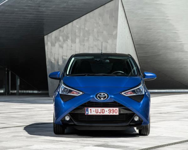 Фото Toyota Aygo II Рестайлинг Хэтчбек 5 дв.