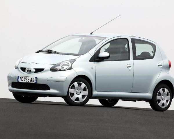 Фото Toyota Aygo I Хэтчбек 5 дв.