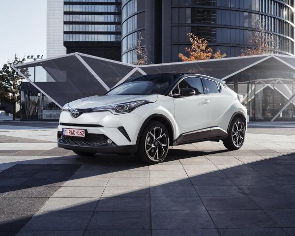 Фото Toyota C-HR I Внедорожник 5 дв.