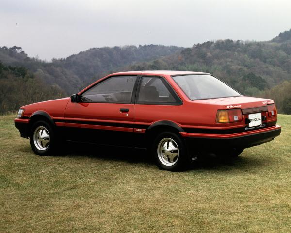 Фото Toyota Corolla Levin IV (AE85/AE86) Купе