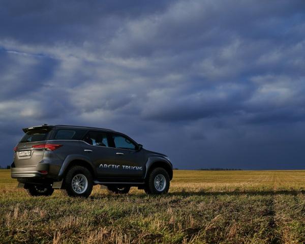 Фото Toyota Fortuner II Внедорожник 5 дв. Arctic Trucks