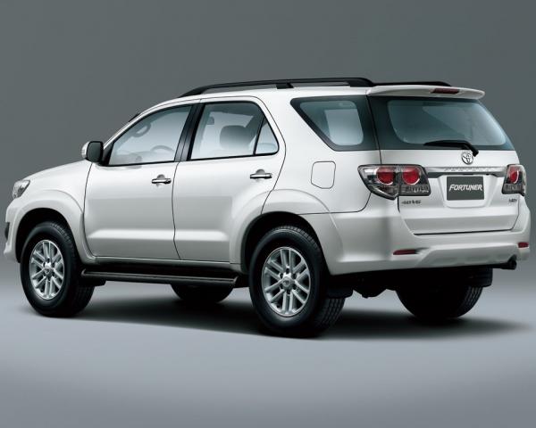 Фото Toyota Fortuner I Внедорожник 5 дв.