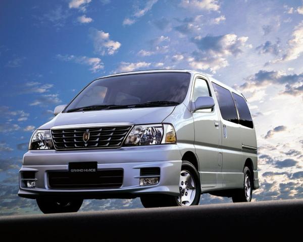 Фото Toyota Grand HiAce I Минивэн