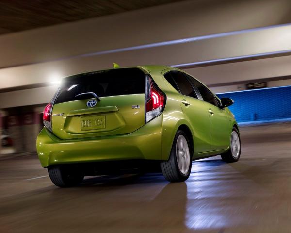 Фото Toyota Prius c I Рестайлинг Хэтчбек 5 дв.