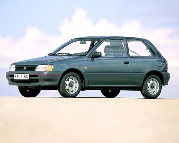 Фото Toyota Starlet IV (P80) Хэтчбек 3 дв.