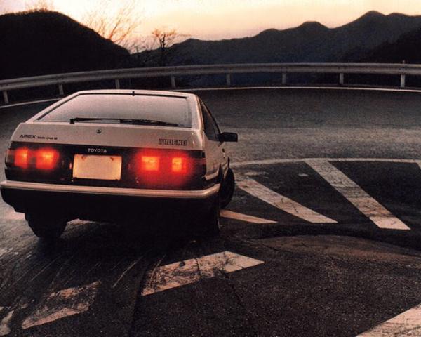 Фото Toyota Sprinter Trueno IV (AE85/AE86) Хэтчбек 3 дв.