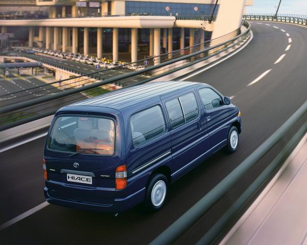 Фото Toyota HiAce XH10 Фургон