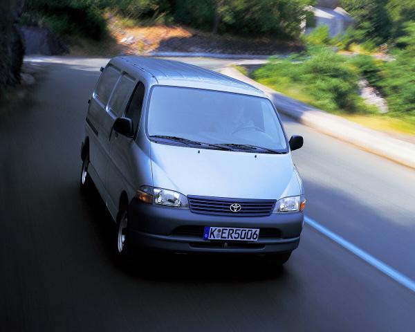 Фото Toyota HiAce XH10 Минивэн Long