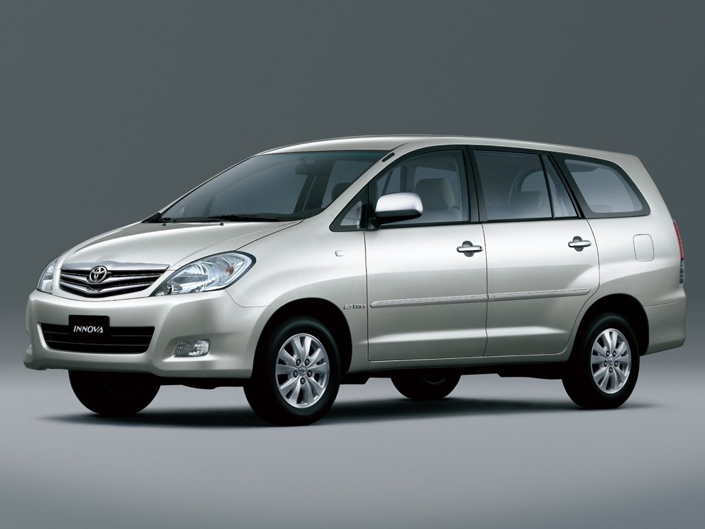 Фото Toyota Innova I