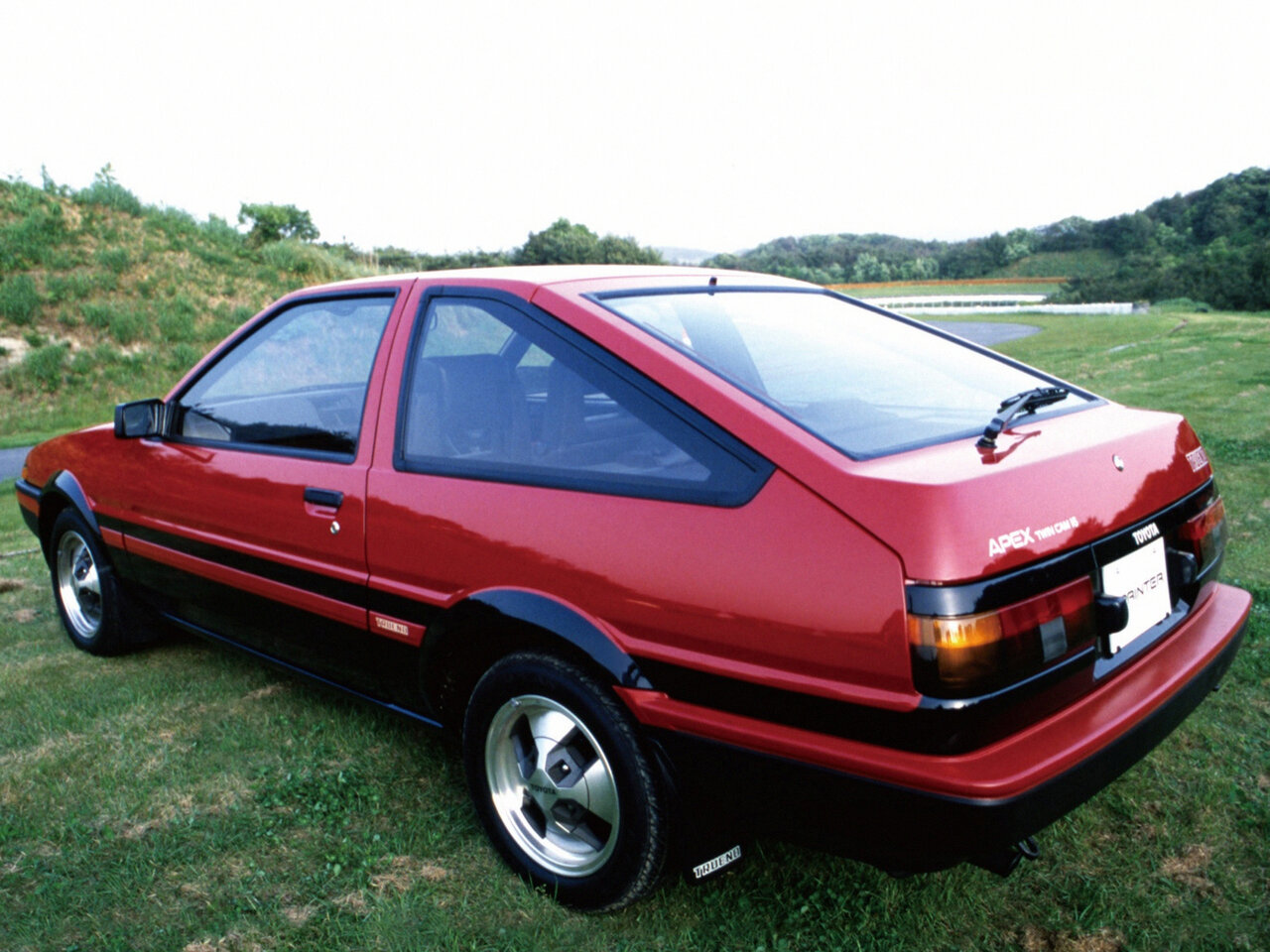 Toyota trueno ae86 (36 фото) - фото - картинки и рисунки: скачать бесплатно