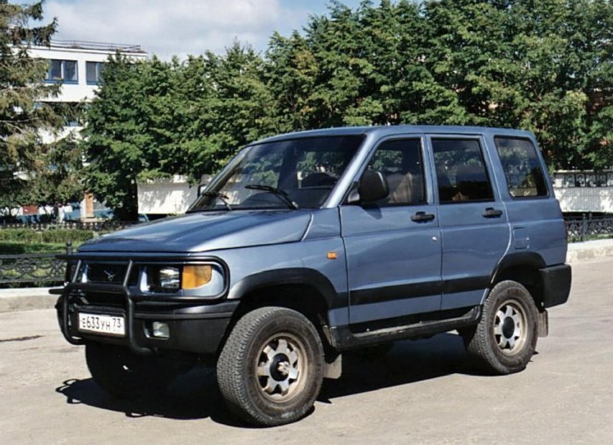 Сравнение УАЗ 3160 и Лада (ВАЗ) 2121 (4x4), что лучше УАЗ 3160 или LADA  (ВАЗ) 2121 (4x4)