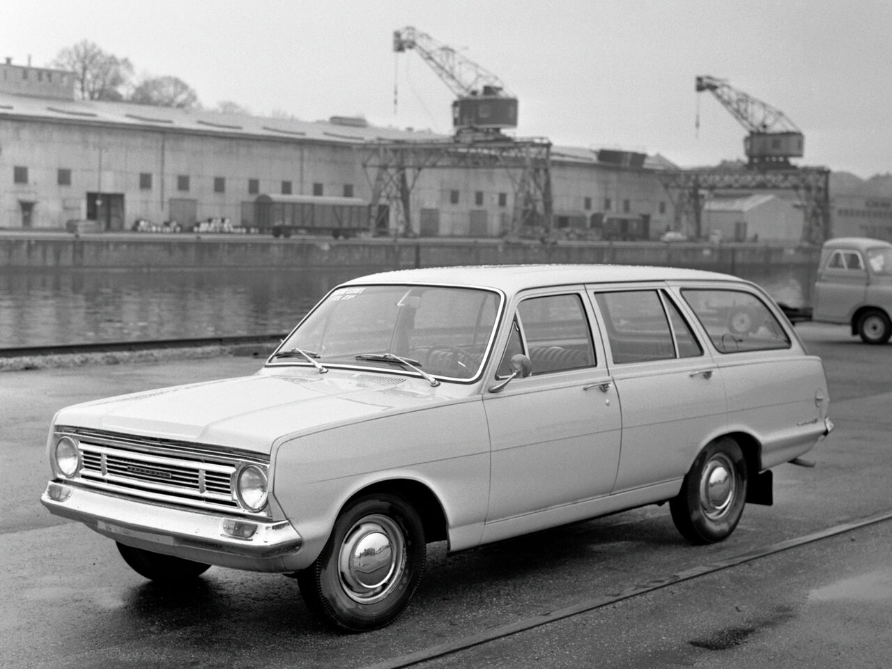 Фото Vauxhall Victor FC