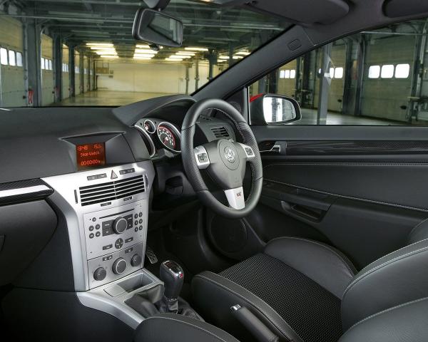 Фото Vauxhall Astra H Хэтчбек 3 дв.