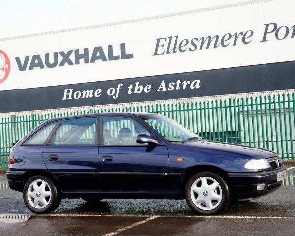 Фото Vauxhall Astra F Хэтчбек 5 дв.