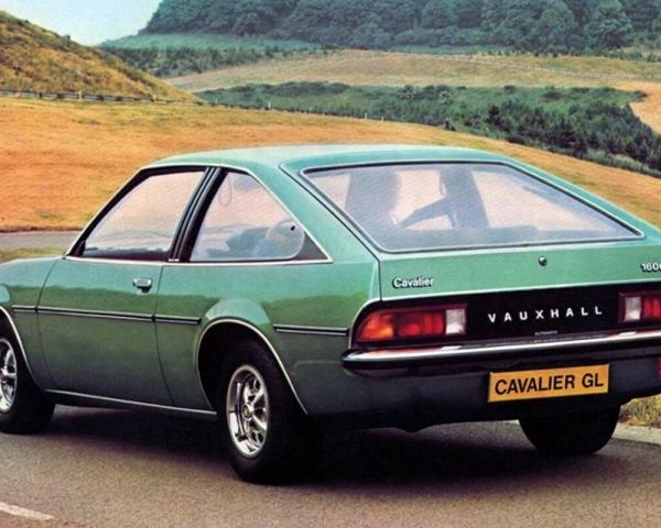 Фото Vauxhall Cavalier I Хэтчбек 3 дв.