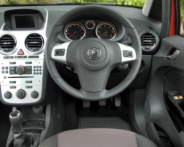 Фото Vauxhall Corsa D Хэтчбек 5 дв.