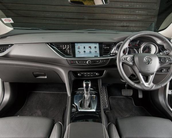 Фото Vauxhall Insignia II Универсал 5 дв. Country Tourer