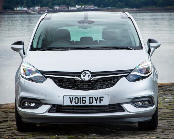 Фото Vauxhall Zafira C Рестайлинг Минивэн