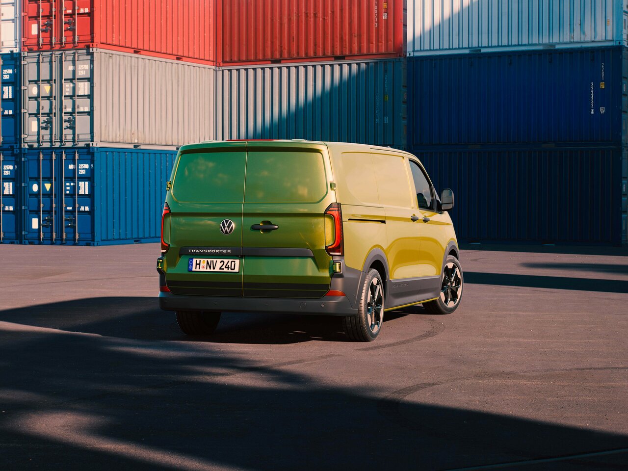 Фото Volkswagen Transporter T7