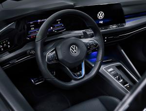 Фото Volkswagen Golf R VIII