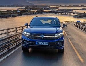 Фото Volkswagen Touareg R III Рестайлинг