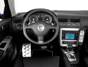 Фото Volkswagen Golf R32 IV