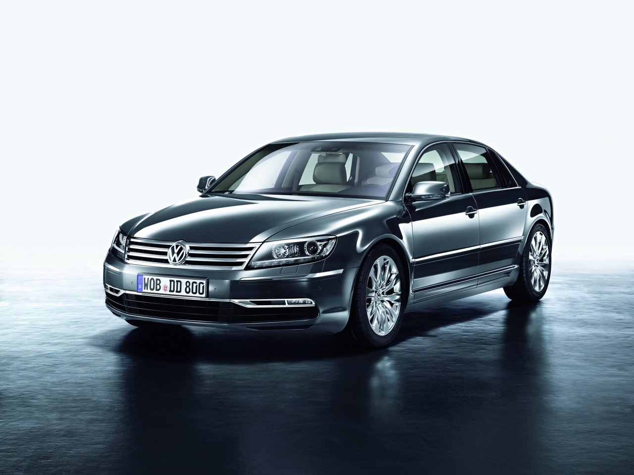 Фото Volkswagen Phaeton I Рестайлинг