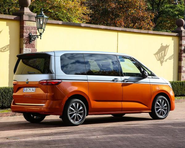 Фото Volkswagen Multivan T7 Минивэн