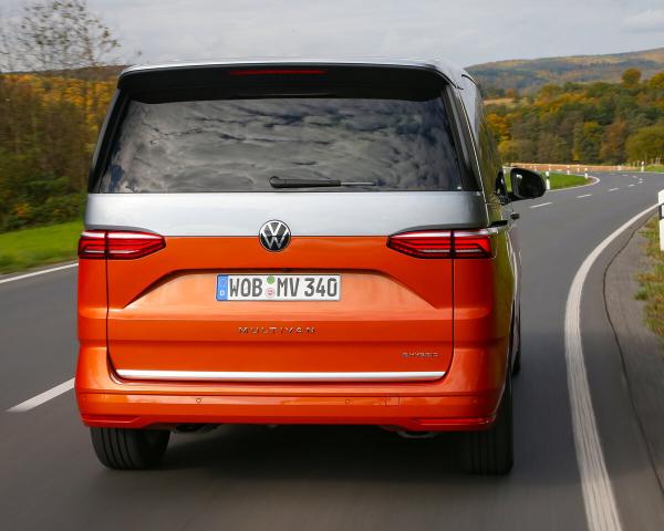 Фото Volkswagen Multivan T7 Минивэн