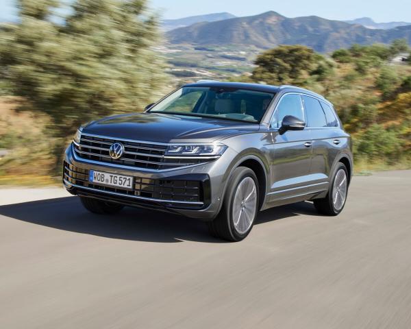 Фото Volkswagen Touareg III Рестайлинг Внедорожник 5 дв.