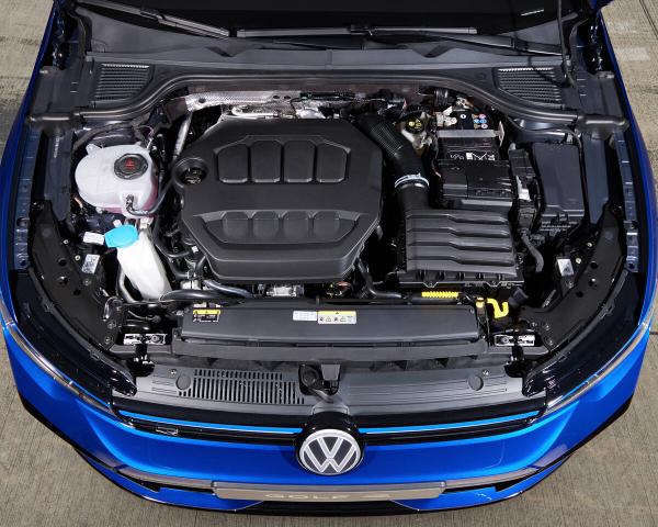 Фото Volkswagen Golf R VIII Рестайлинг Хэтчбек 5 дв.