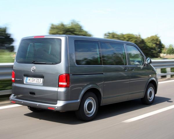 Фото Volkswagen Caravelle T5 Рестайлинг Минивэн SWB