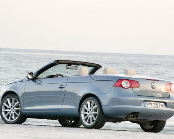 Фото Volkswagen Eos I Кабриолет