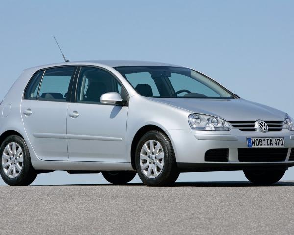 Фото Volkswagen Golf V Хэтчбек 5 дв.