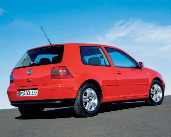 Фото Volkswagen Golf IV Хэтчбек 3 дв.