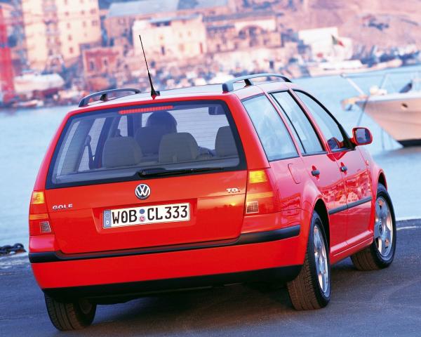 Фото Volkswagen Golf IV Универсал 5 дв.