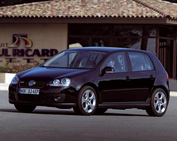 Фото Volkswagen Golf GTI V Хэтчбек 5 дв.