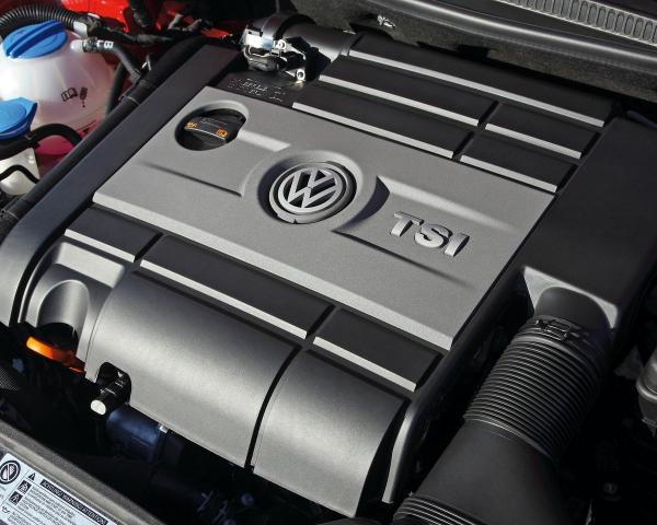 Фото Volkswagen Golf R VI Хэтчбек 5 дв.